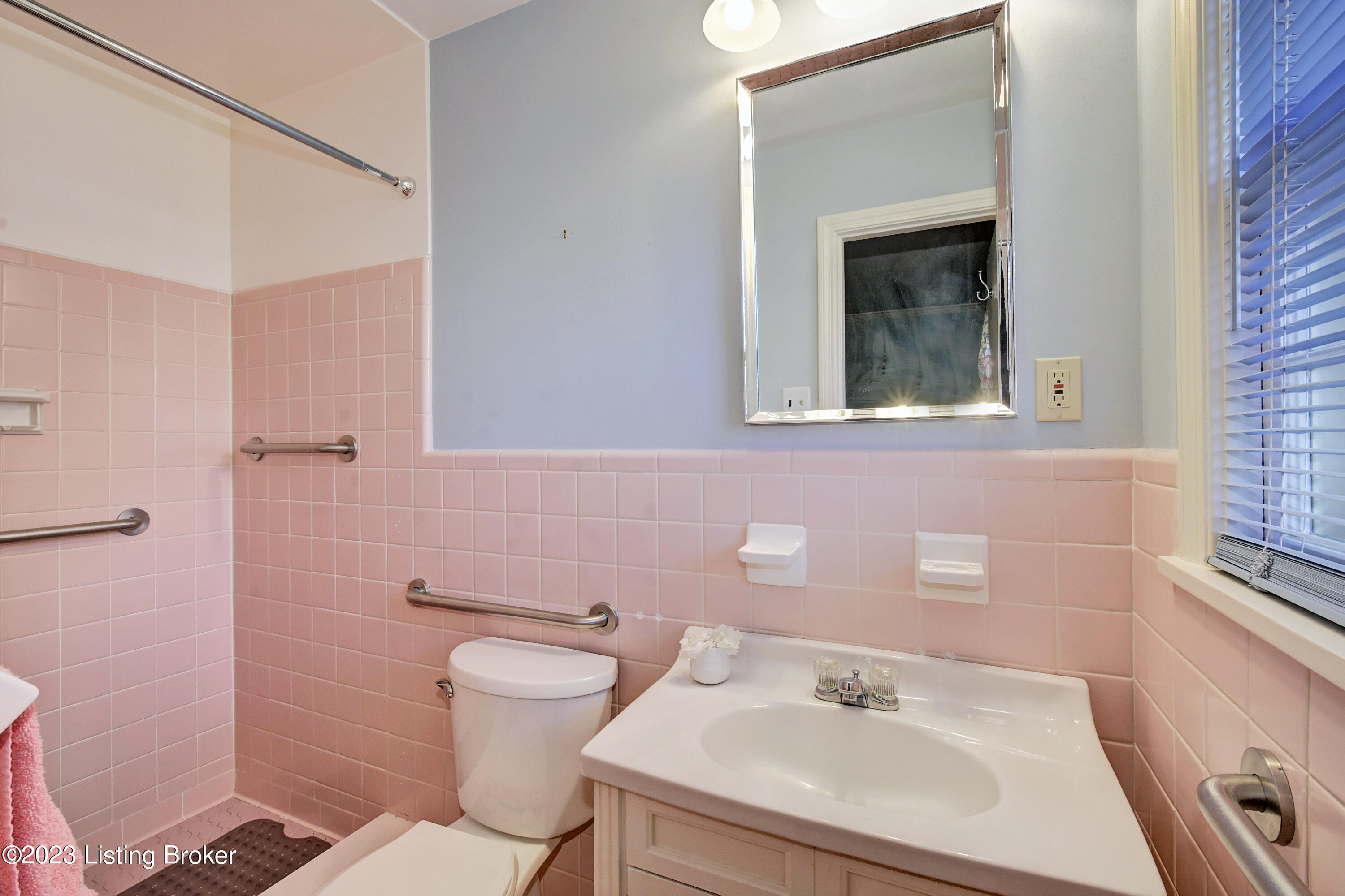 809 Alden Road Louisville, KY 40207 - Photo 28 of 44 _DSC9580_2_3