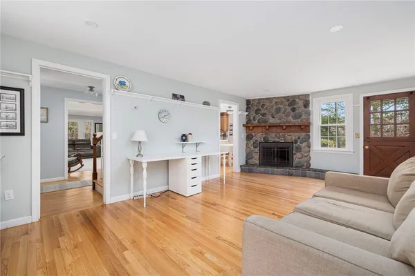 $959,900 | 8 Gladridge Drive, East Greenwich, RI 02818