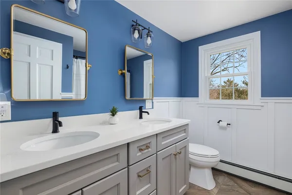 $959,900 | 8 Gladridge Drive, East Greenwich, RI 02818