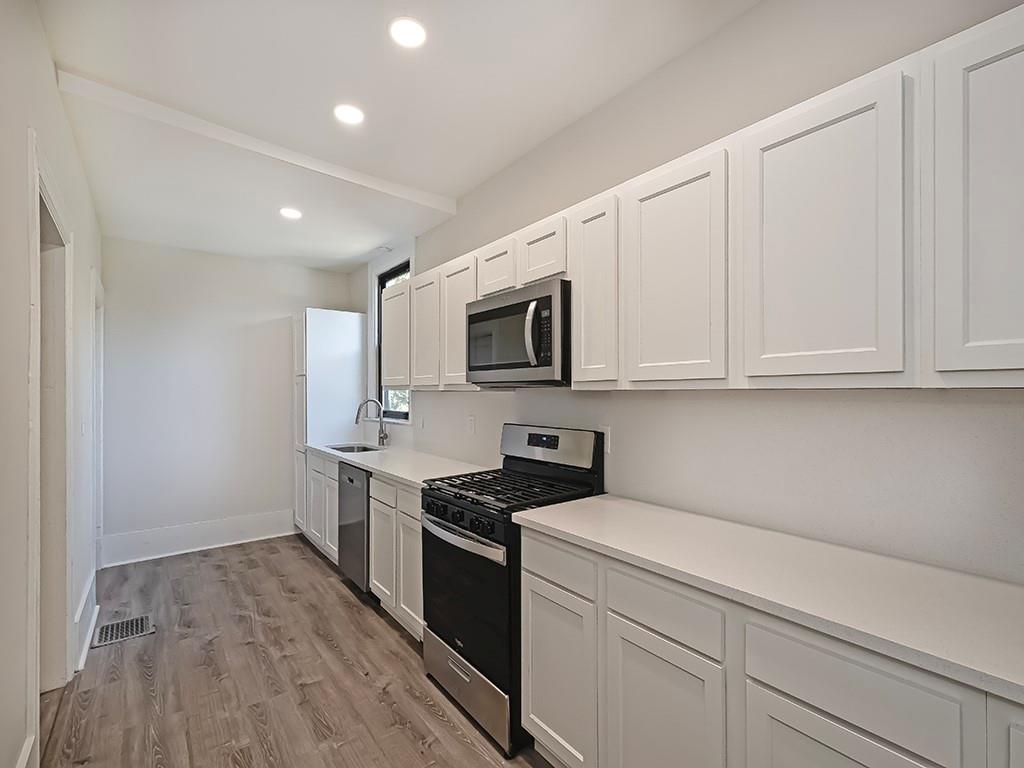 527 Marie Avenue Pittsburgh, PA 15202 - Photo 11 of 29