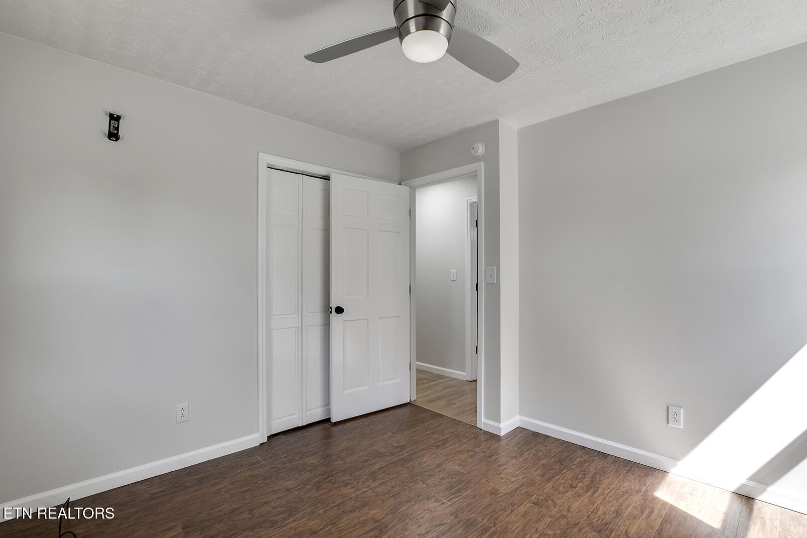 1240 Centerpoint Road Decatur, TN 37322 - Photo 24 of 56 24_CenterpointRoad_1240_Bedroom3_02