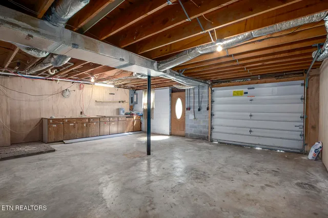 $444,000 | 1240 Centerpoint Road, Decatur, TN 37322