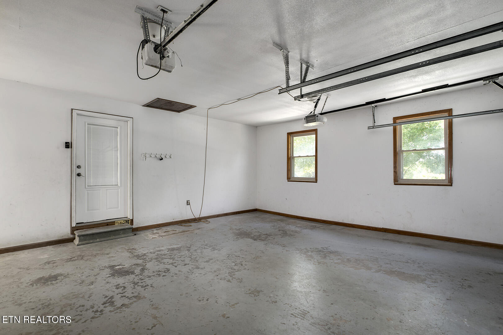 1240 Centerpoint Road Decatur, TN 37322 - Photo 44 of 56 45_CenterpointRoad_1240_Garage01