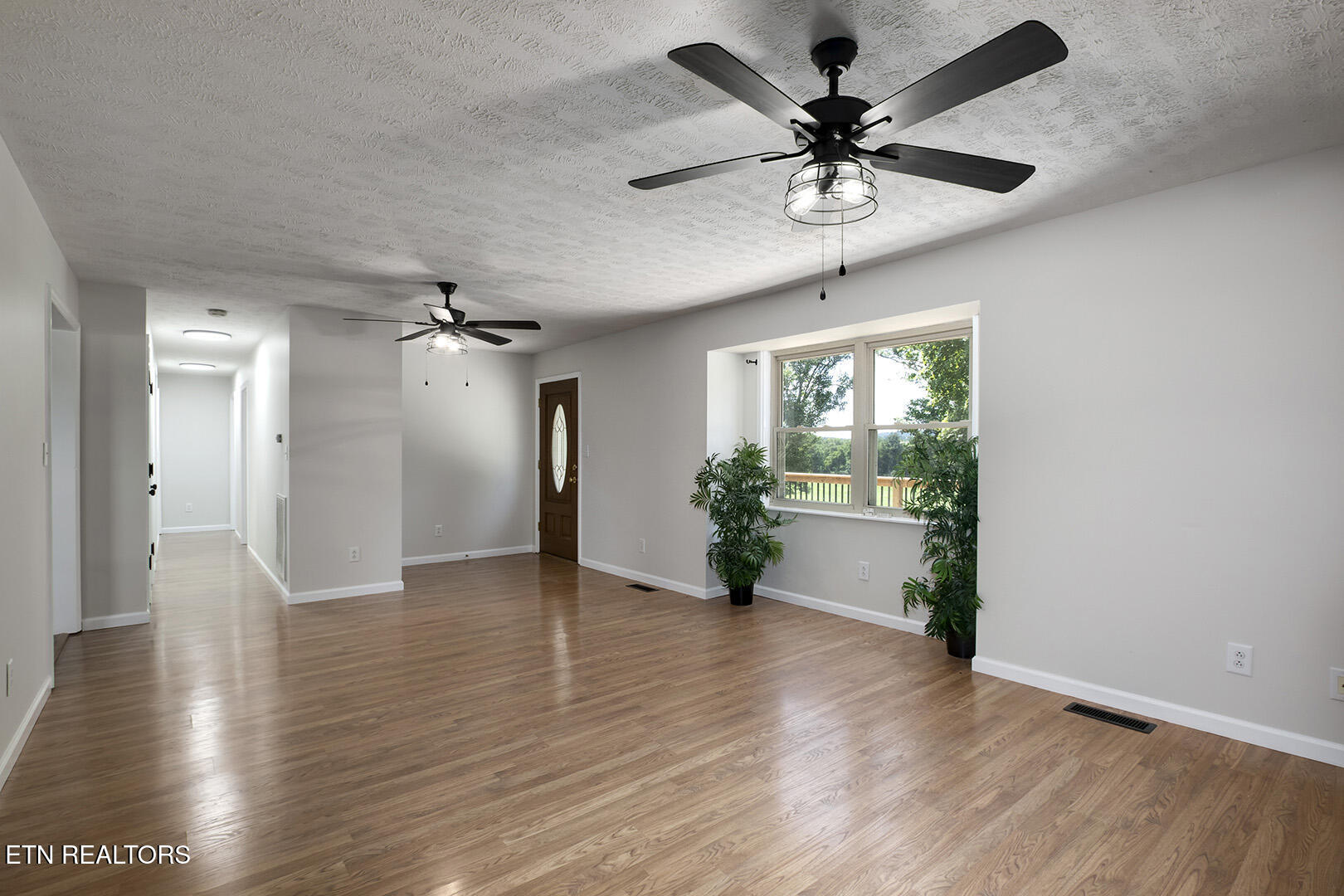 1240 Centerpoint Road Decatur, TN 37322 - Photo 9 of 56 09_CenterpointRoad_1240_Living03