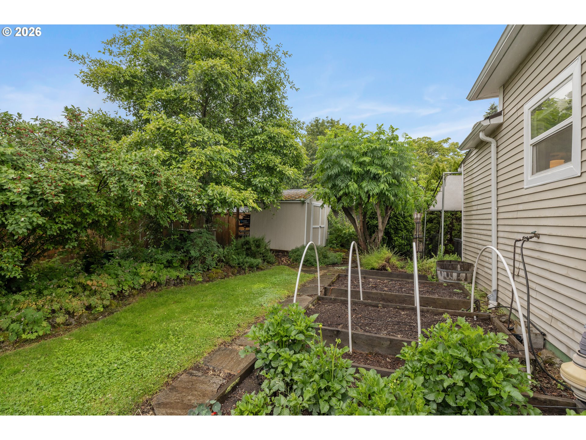 522 Northeast Sumner Street Portland, OR 97211 - Photo 38 of 42