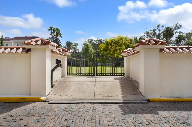 a view of a garden and basketball court