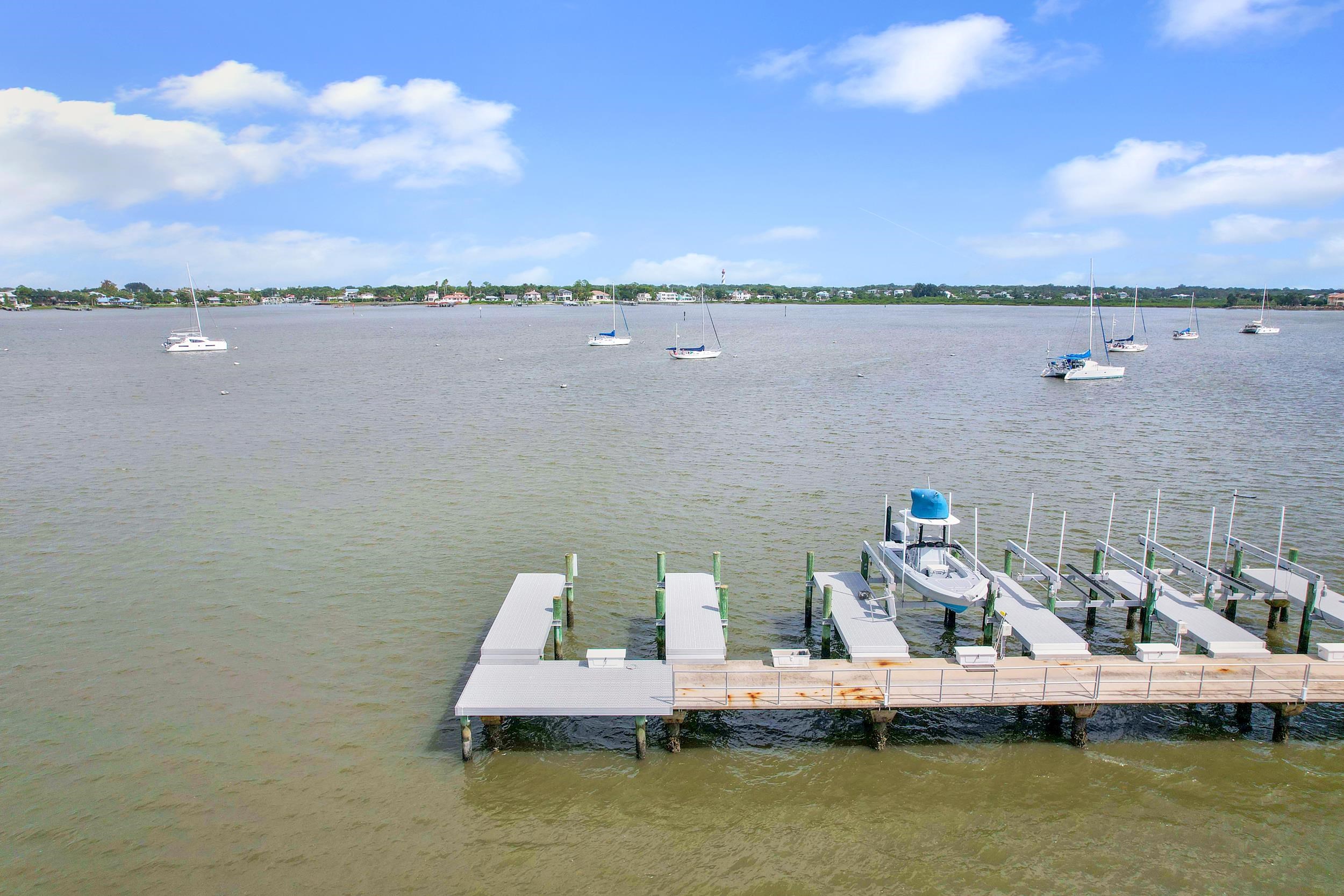 1 South Street, Unit A Baltimore, MD 21202 - Photo 28 of 30 a view of small space with a lake view