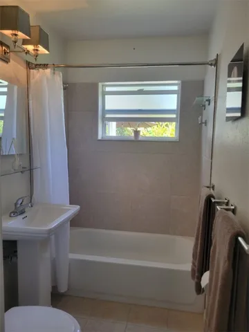 $369,999 | 2136 33rd Avenue, Vero Beach, FL 32960