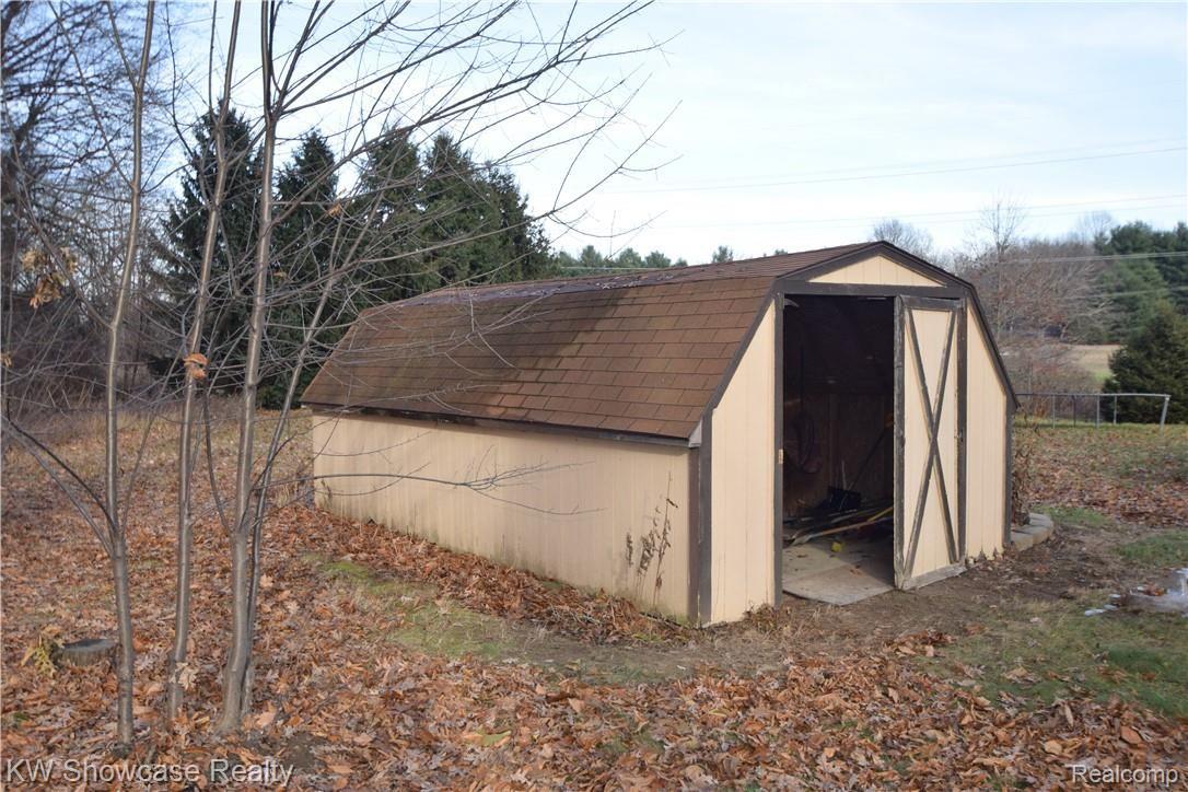 4143 Dutcher Road Howell, MI 48843 - Photo 16 of 20 large outbuilding