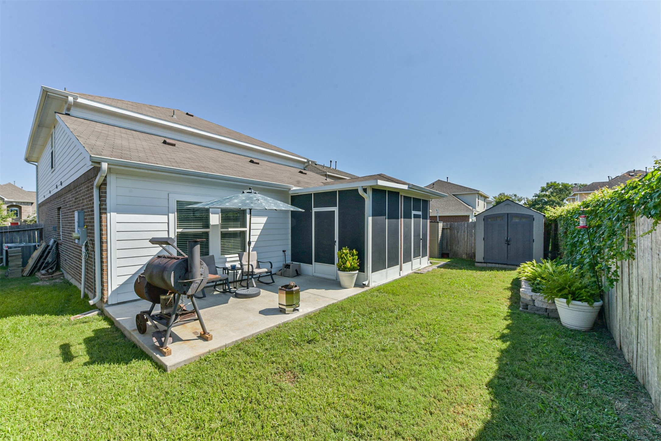 10018 Chase Court Baytown, TX 77521 - Photo 36 of 46