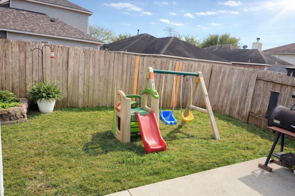 10018 Chase Court Baytown, TX 77521 - Photo 44 of 46