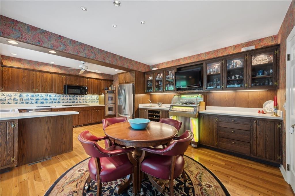 308 Rosslyn Road Carnegie, PA 15106 - Photo 16 of 44