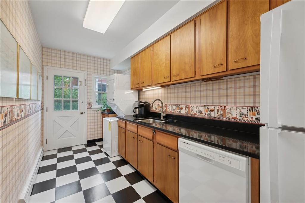 308 Rosslyn Road Carnegie, PA 15106 - Photo 22 of 44