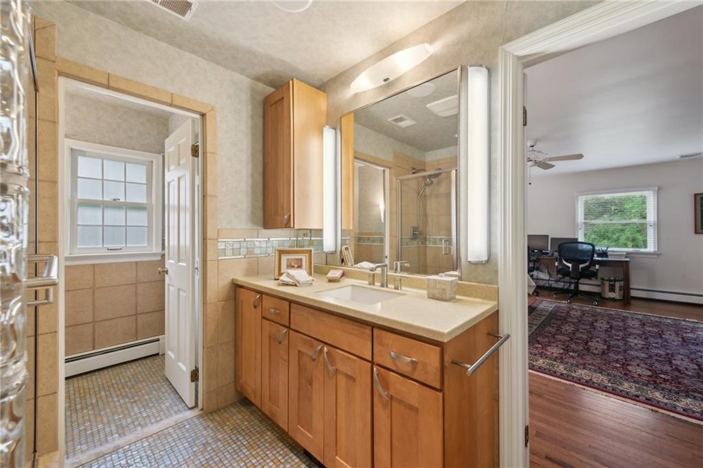 308 Rosslyn Road Carnegie, PA 15106 - Photo 34 of 44