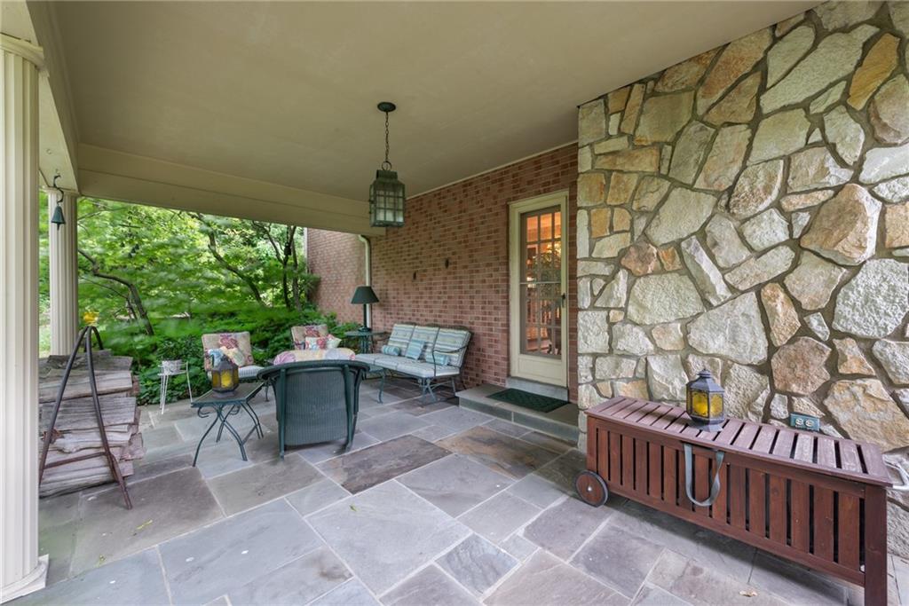 308 Rosslyn Road Carnegie, PA 15106 - Photo 39 of 44