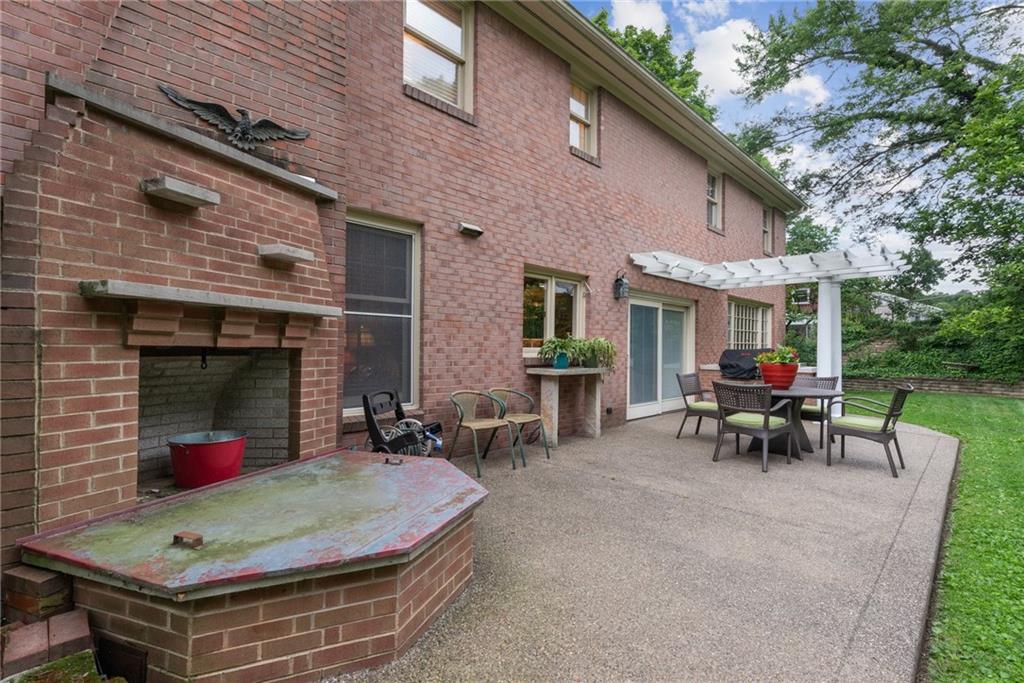 308 Rosslyn Road Carnegie, PA 15106 - Photo 41 of 44