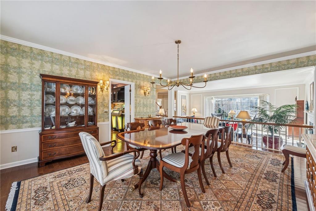 308 Rosslyn Road Carnegie, PA 15106 - Photo 9 of 44