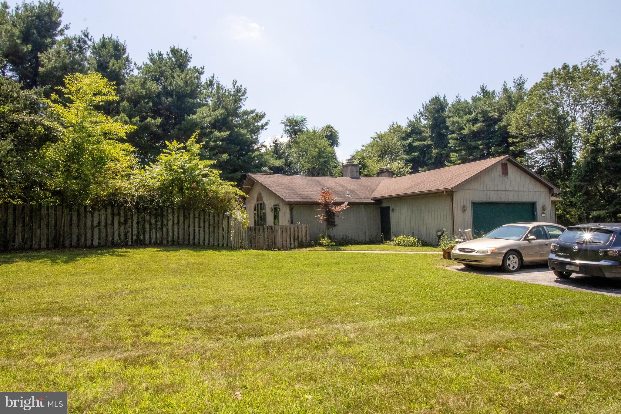 632 East Reeceville Road Coatesville, PA 19320 - Photo 15 of 18 Left side of home