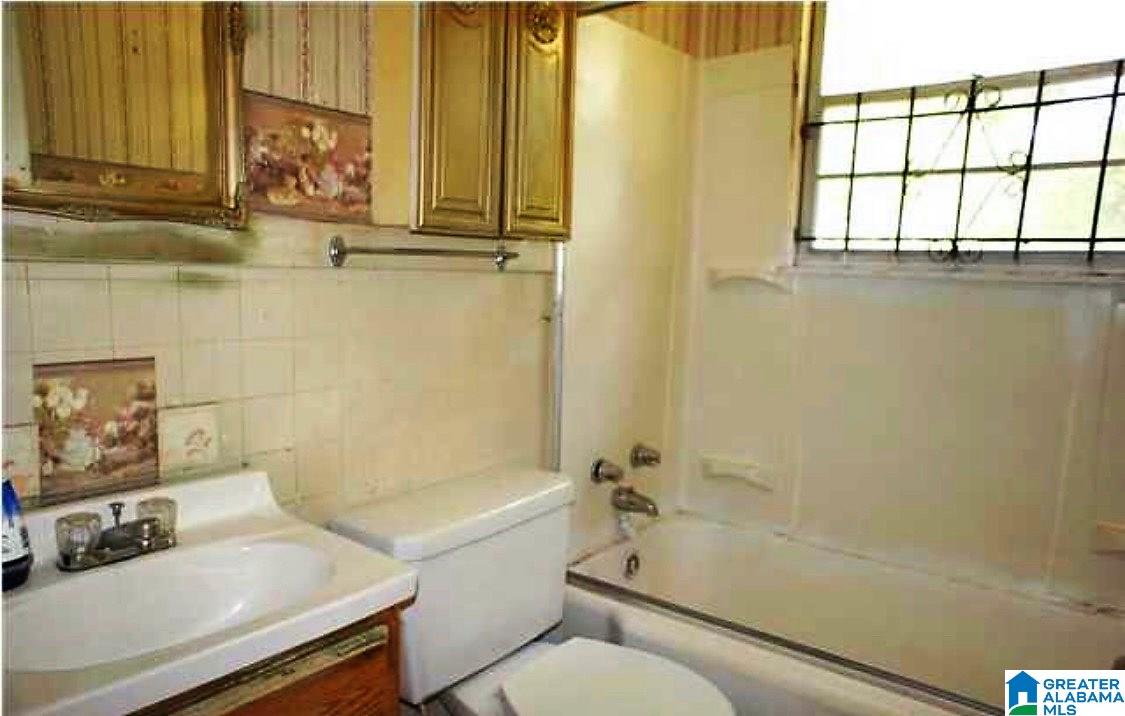 1809 Alemeda Avenue Birmingham, AL 35211 - Photo 6 of 10