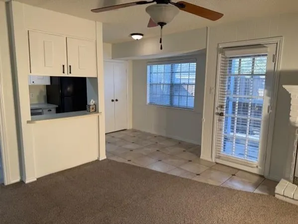 $1,695 | 955 Roaring Springs Road, Fort Worth, TX 76114