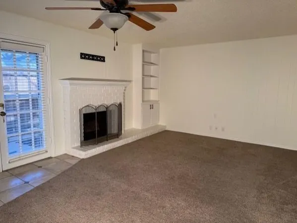 $1,695 | 955 Roaring Springs Road, Fort Worth, TX 76114