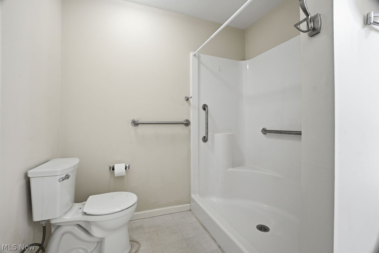 3889 Dugans Landing Perry, OH 44081 - Photo 20 of 46