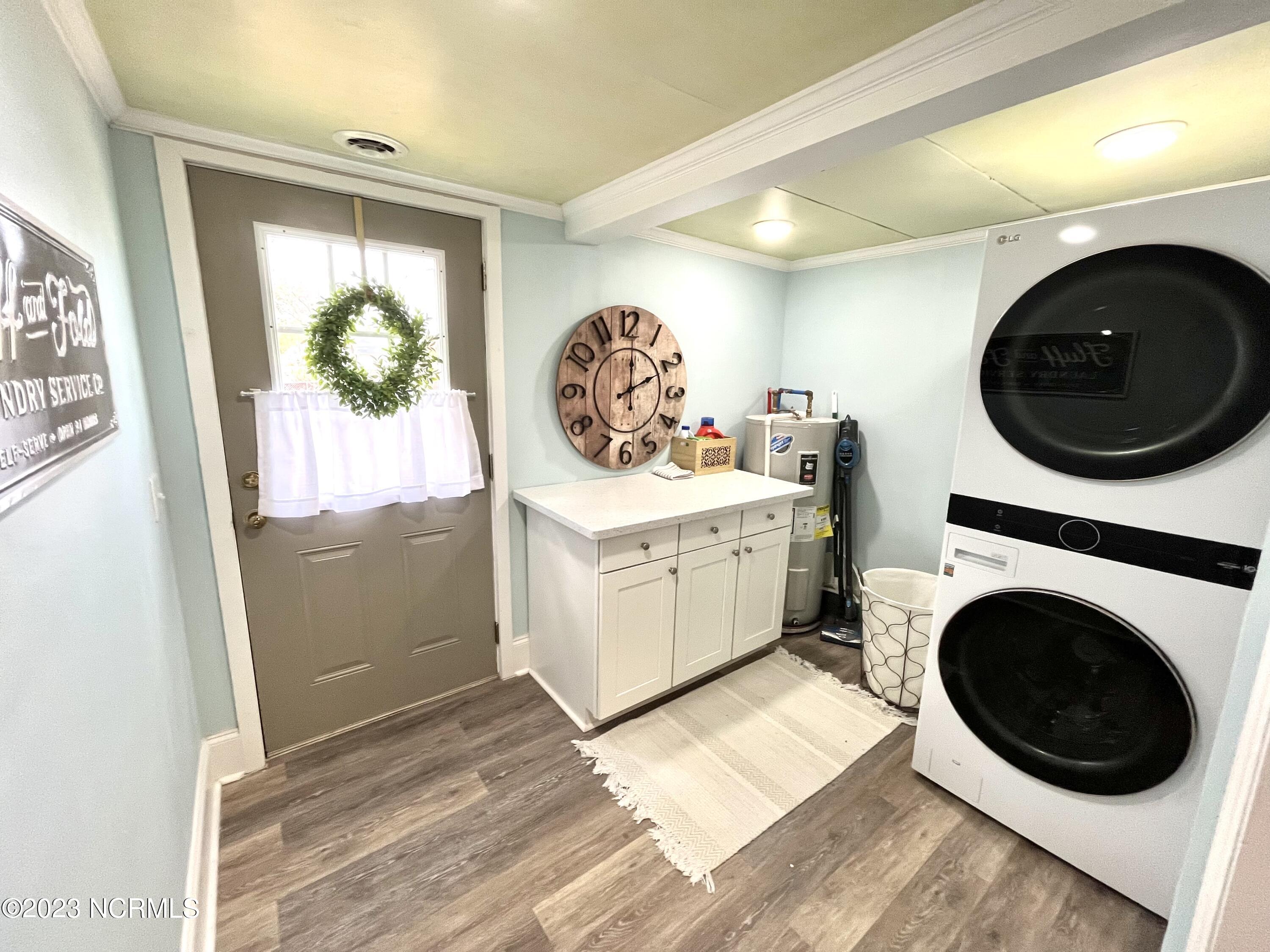 49 Fayetteville Road White Lake, NC 28337 - Photo 27 of 46 Laundry Room