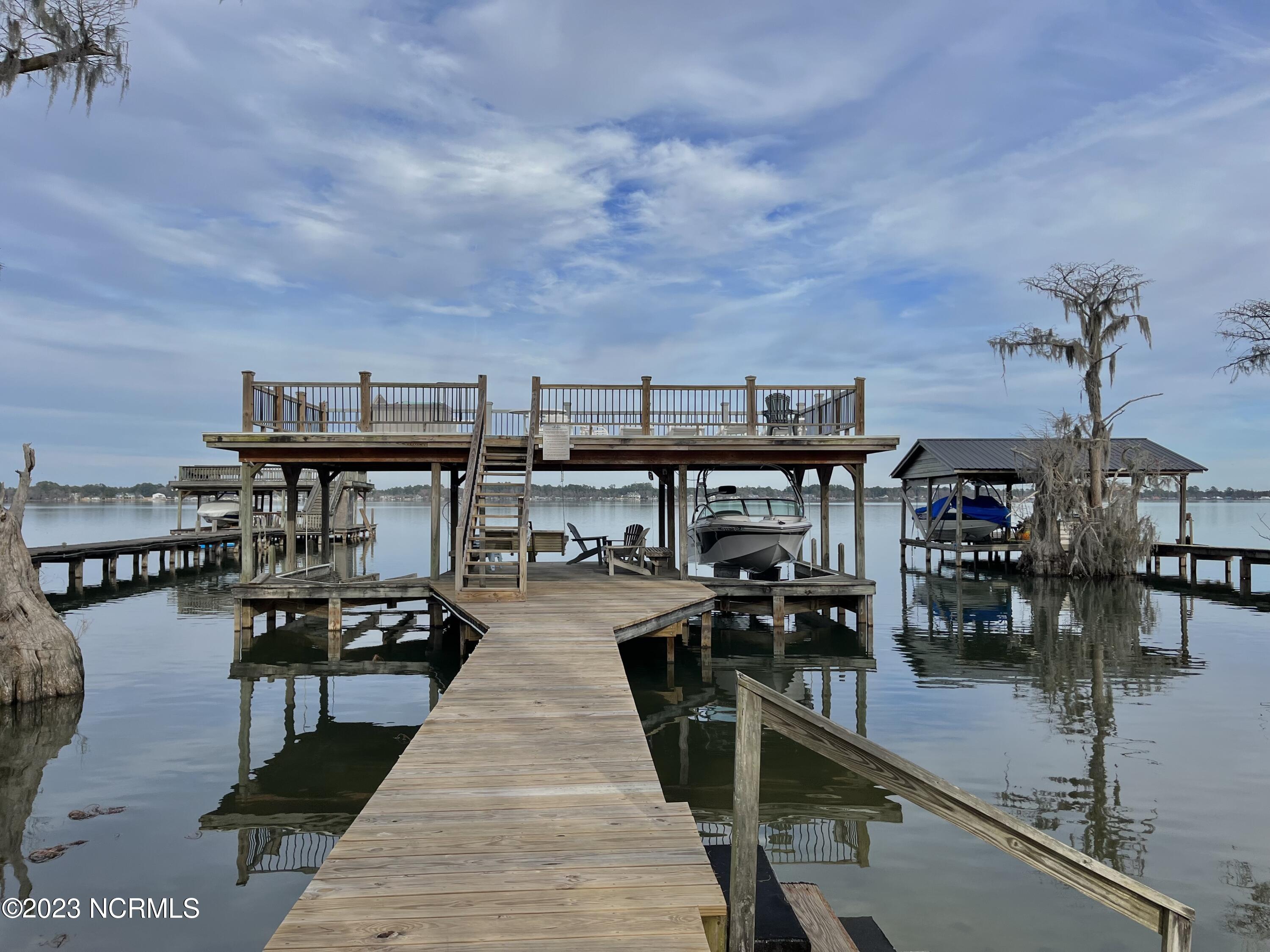 49 Fayetteville Road White Lake, NC 28337 - Photo 39 of 46 Access to Pier