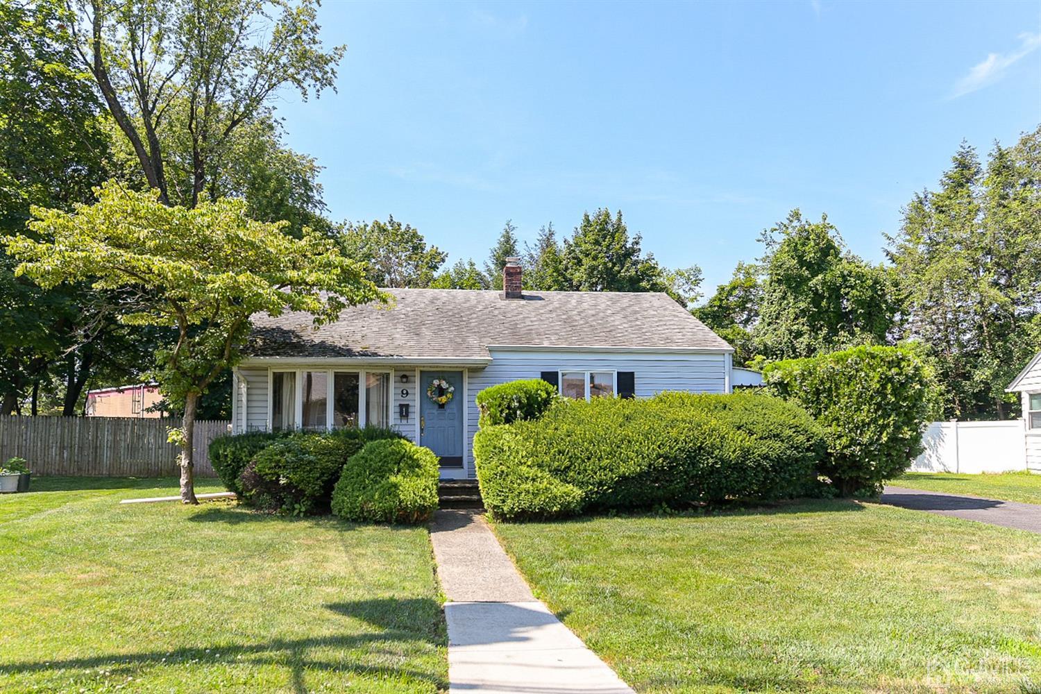 9 Burnham Road East Brunswick, NJ 08816 - Photo 1 of 19 Gallery Image 1