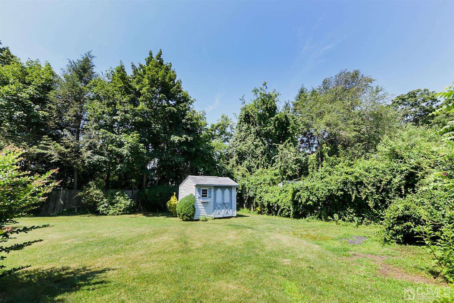 9 Burnham Road East Brunswick, NJ 08816 - Photo 18 of 19 Gallery Image 18