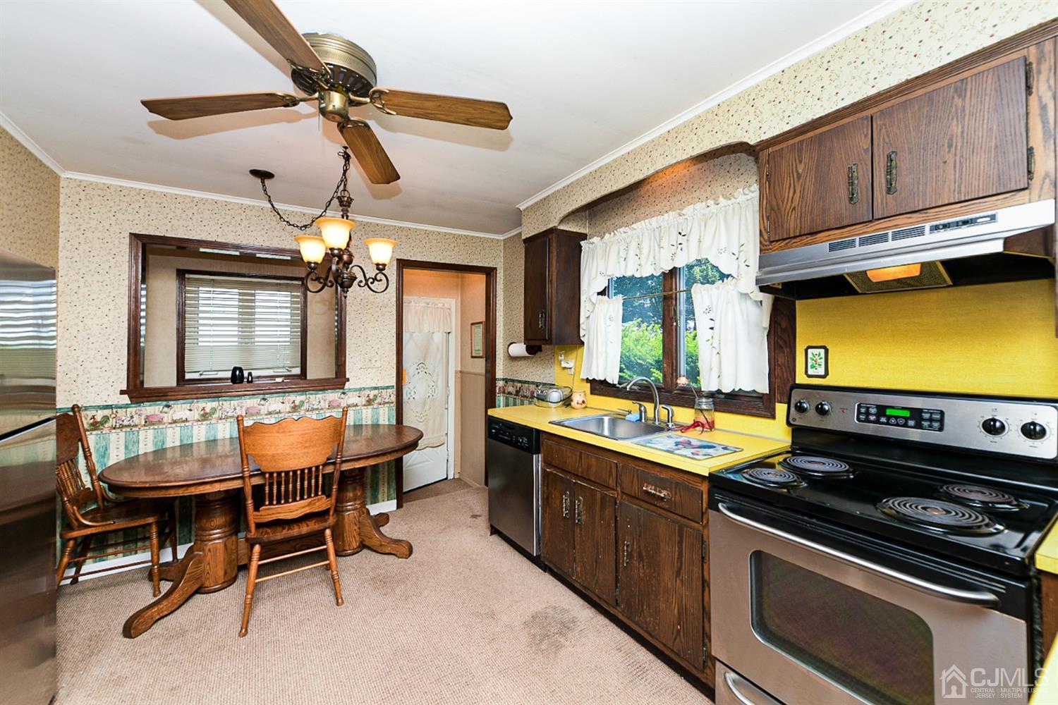 9 Burnham Road East Brunswick, NJ 08816 - Photo 9 of 19 Gallery Image 9
