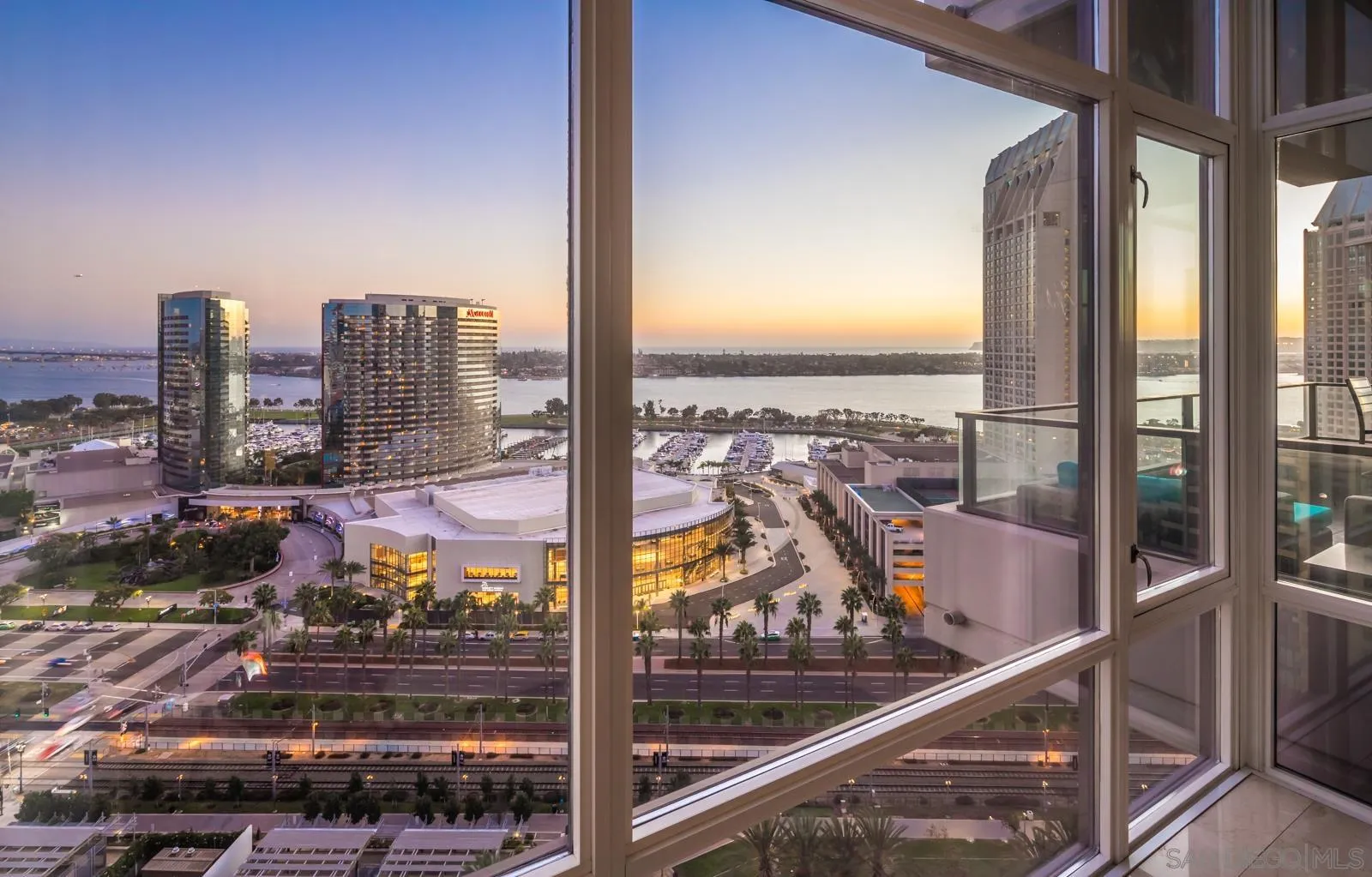 550 Front Street, Unit 1908 San Diego, CA 92101 - Photo 16 of 27 a view of a balcony with city view