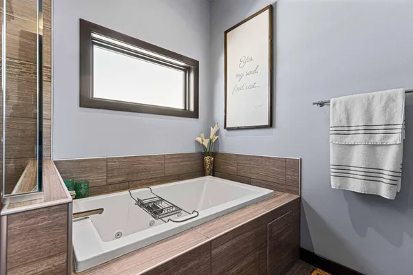 $974,000 | 3644 6th Street East, West Fargo, ND 58078