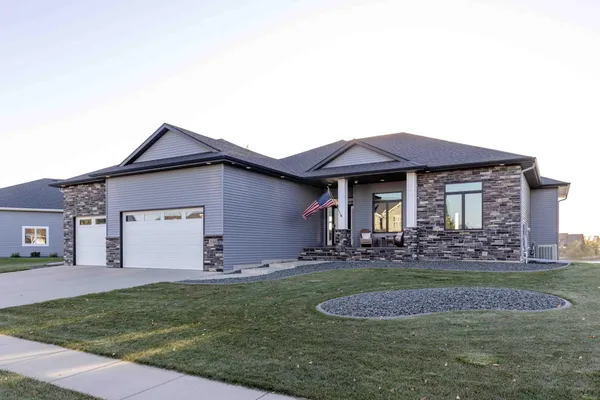 $974,000 | 3644 6th Street East, West Fargo, ND 58078
