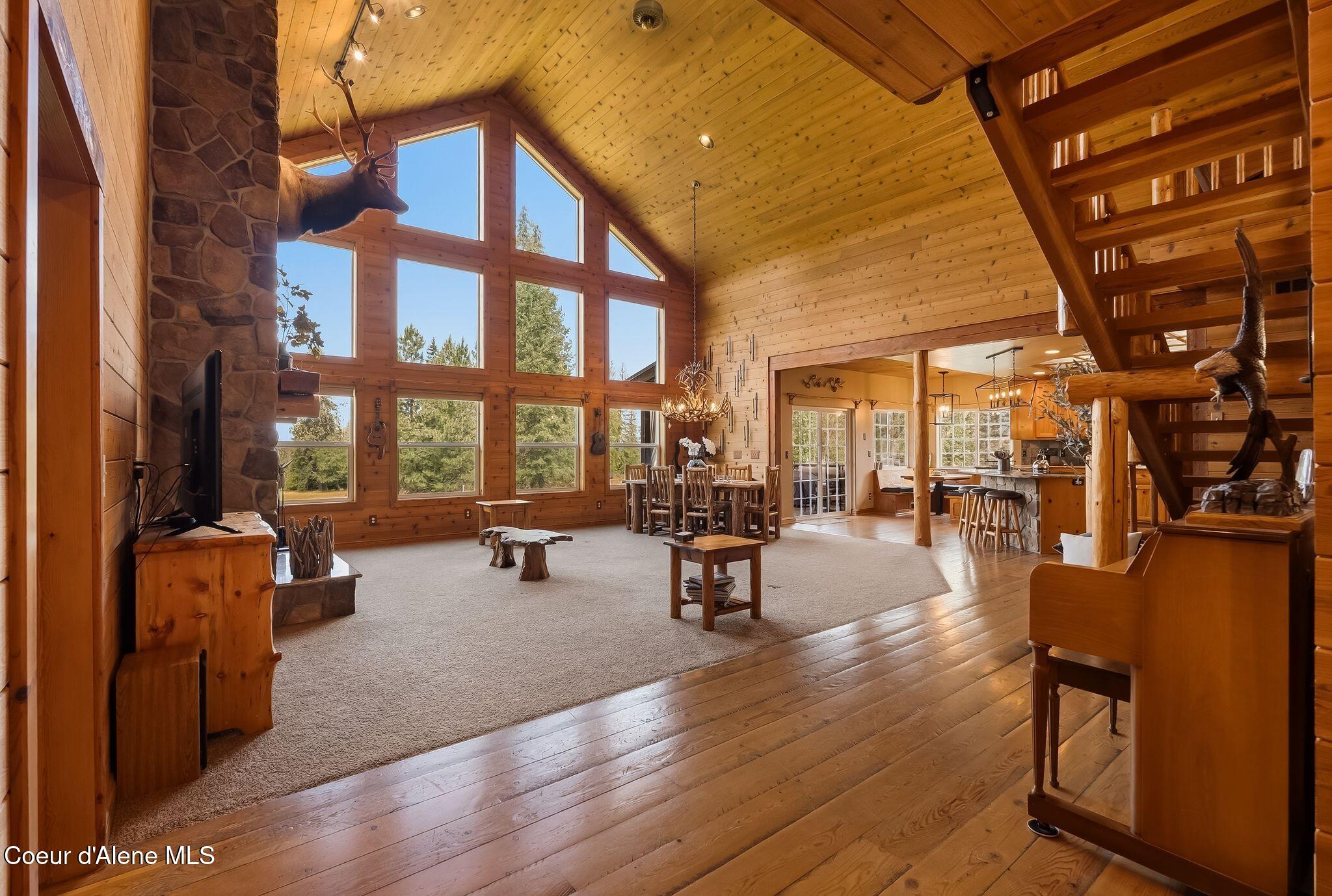 235 Kiebert Loop Hope, ID 83836 - Photo 7 of 97 Living Room
