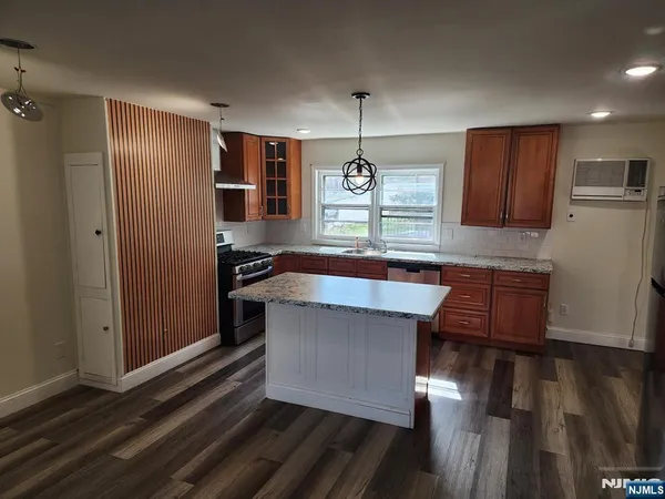 $3,600 | 7 Lindsley Road, Little Falls, NJ 07424