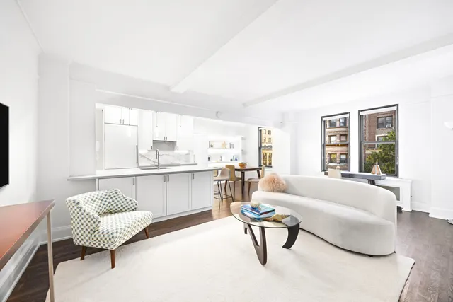 $875,000 | 260 West End Avenue, Unit 3C | Upper West Side