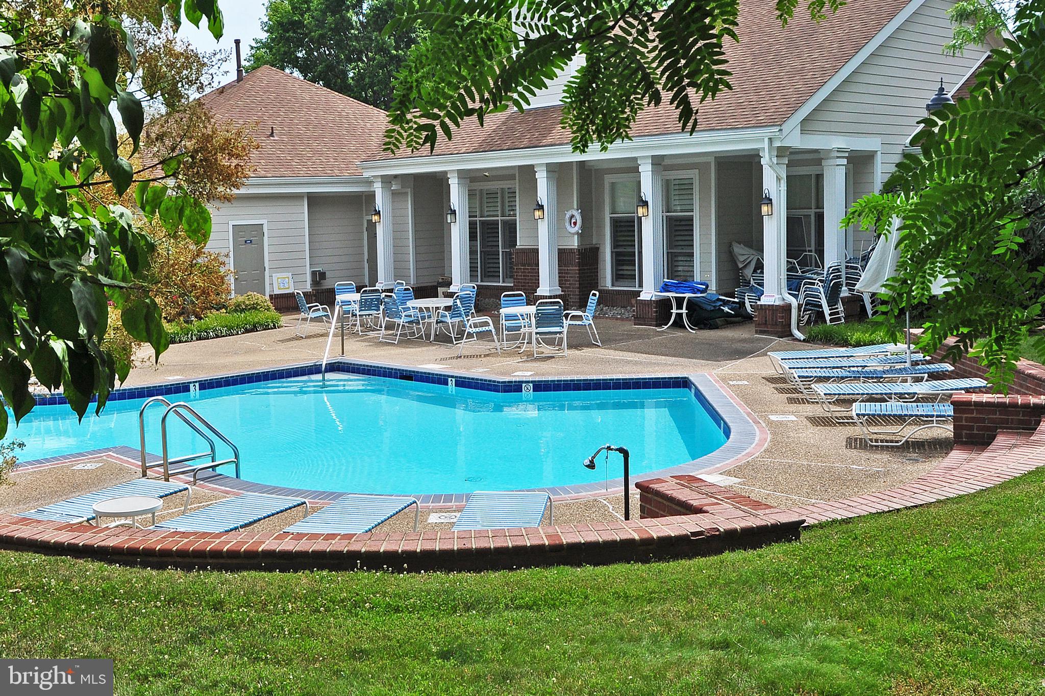 20963 Timber Ridge Terrace, Unit 101 Ashburn, VA 20147 - Photo 25 of 26 Community Pool