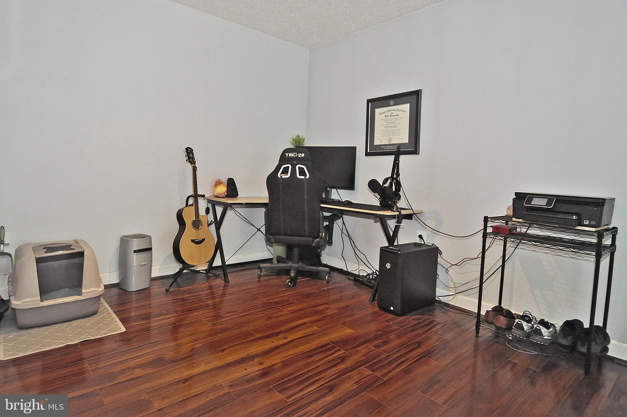 20963 Timber Ridge Terrace, Unit 101 Ashburn, VA 20147 - Photo 8 of 26 Dining Area