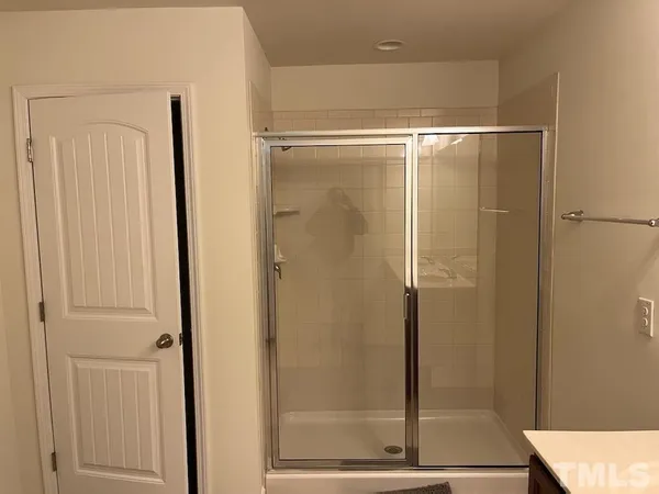 $2,350 | 1423 Glenwater Drive, Cary, NC 27519