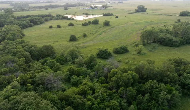 $561,450 | East 323rd Street, Creighton, MO 64739