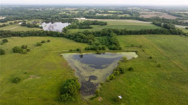 $561,450 | East 323rd Street, Creighton, MO 64739