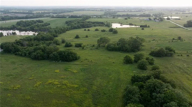 $561,450 | East 323rd Street, Creighton, MO 64739