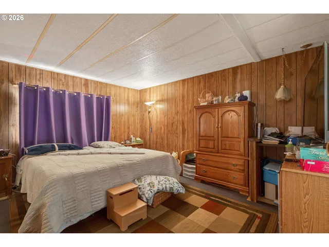 $60,000 | 1225 West 10th Avenue, Unit 18, Junction City, OR 97448