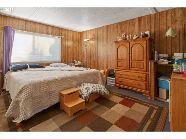 $60,000 | 1225 West 10th Avenue, Unit 18, Junction City, OR 97448