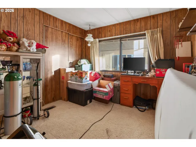 $60,000 | 1225 West 10th Avenue, Unit 18, Junction City, OR 97448