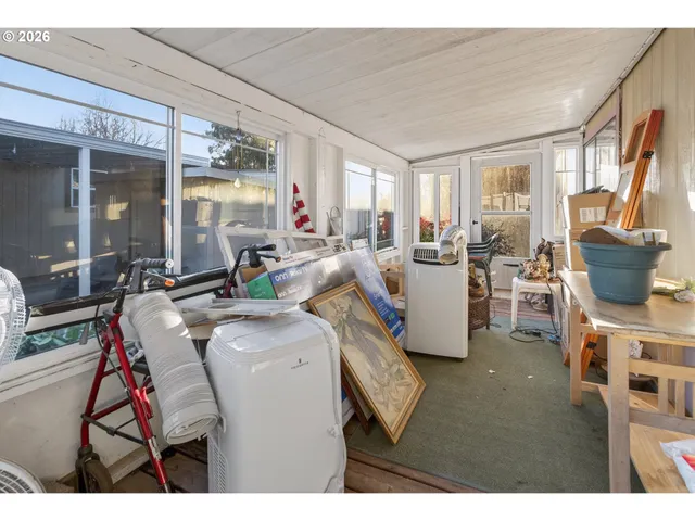 $60,000 | 1225 West 10th Avenue, Unit 18, Junction City, OR 97448