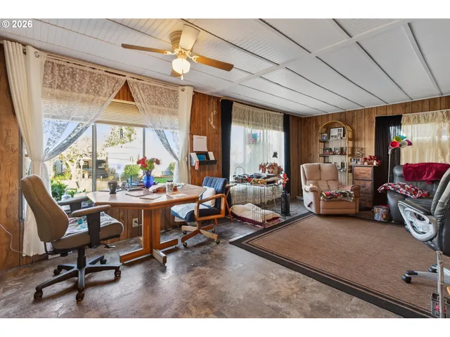 $60,000 | 1225 West 10th Avenue, Unit 18, Junction City, OR 97448