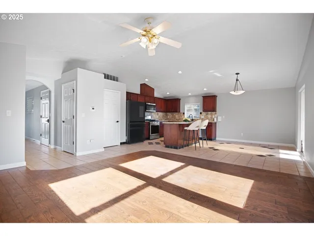 $535,000 | 2922 Southeast Hillyard Road, Gresham, OR 97080