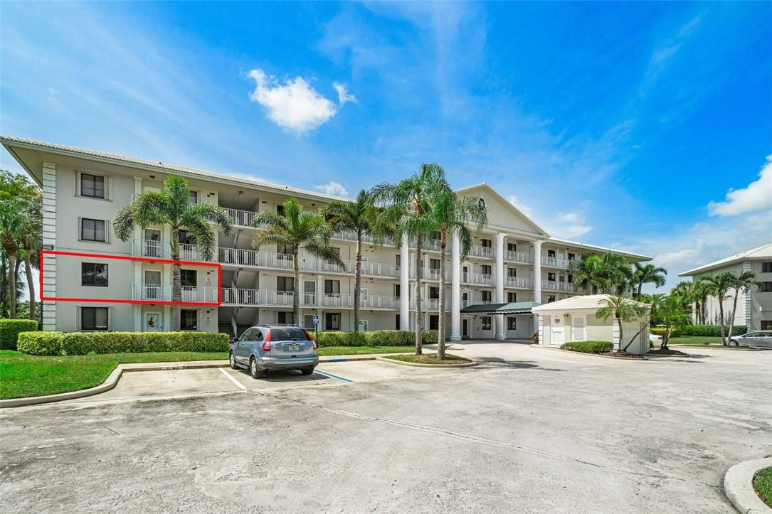 6181 Balboa Circle, Unit 201 Boca Raton, FL 33433 - Photo 4 of 32 Second floor, end unit.